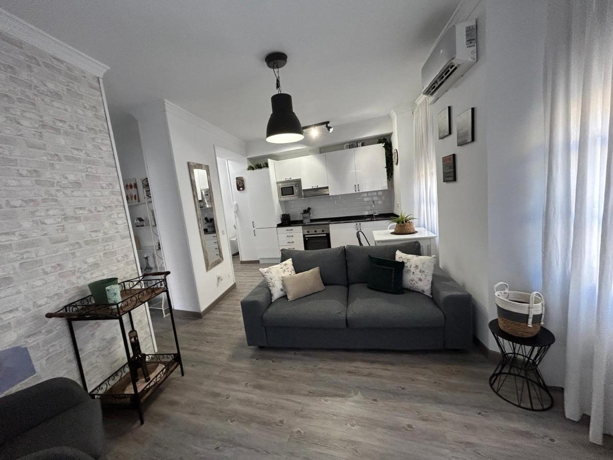 Elegante Apartamento Centro Historico De Малага Экстерьер фото